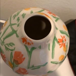 Anthropologie Accents - Special Anthropology vase Anthropologie Accents - Special Anthropology vase